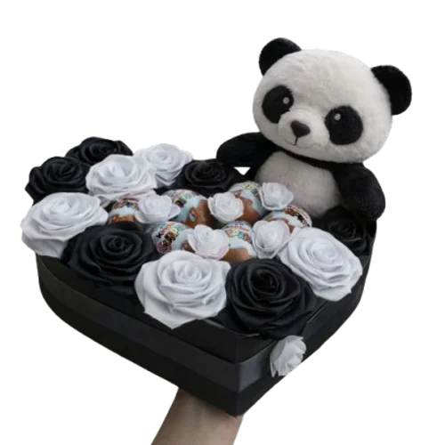 Panda i kinder jaja u kutiji